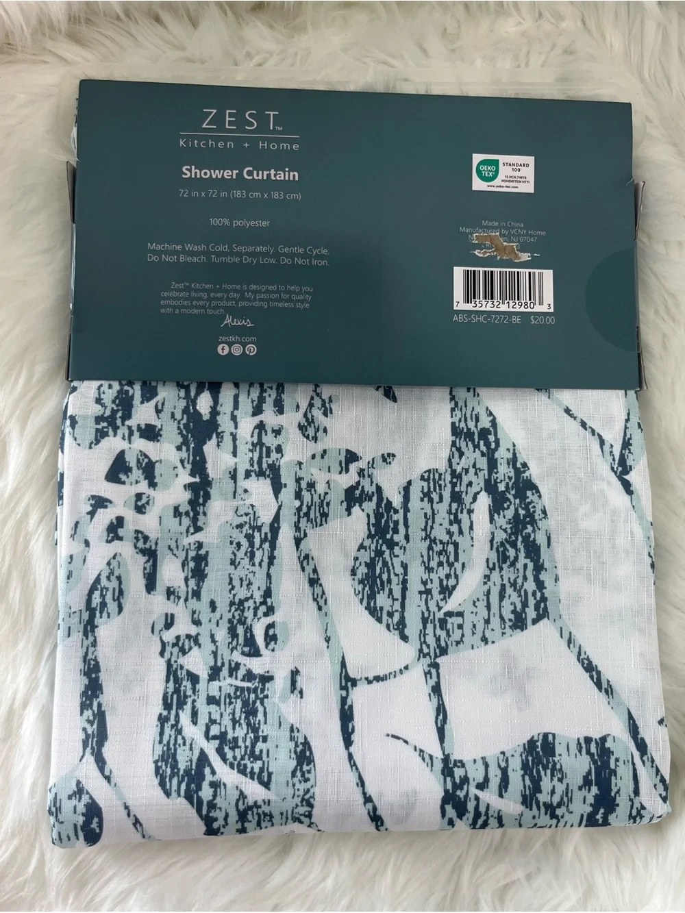 ZEST Kitchen + Home Green & White Floral Shower Curtain 72x72